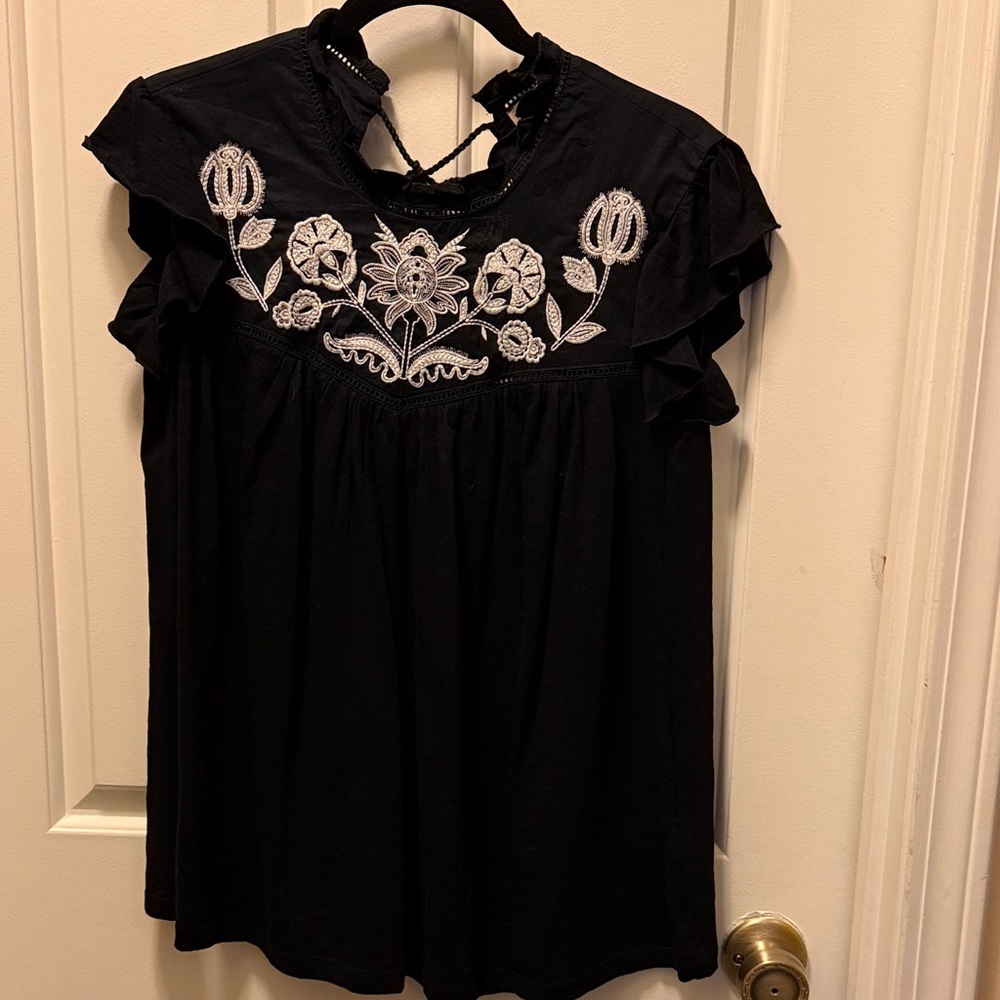 Knox Rose Black Top with White Embroidery